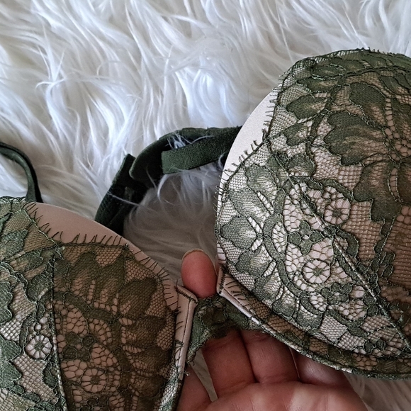 Victoria's secret bra size 36C - Picture 6 of 7